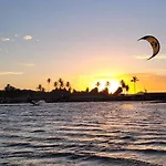 Beira Mar Meireles A Um Passo Do Mar * Fortaleza (Ceara)
